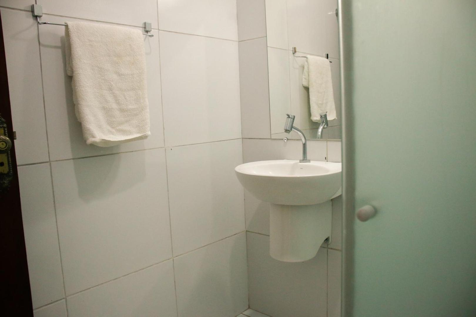 Single Bed Male Dormitory Room,1575095030:JPEG