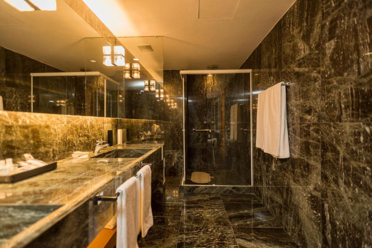 Presidential Suite,1538037082:JPEG